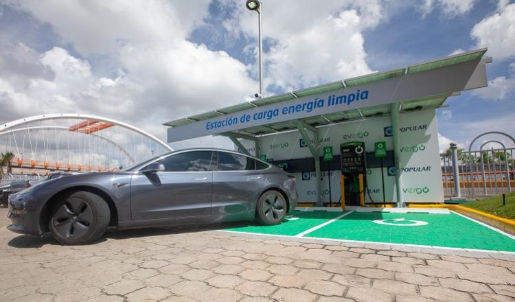 Las estaciones de carga de vehículos híbridos y eléctricos forman parte del portafolio Hazte Eco.