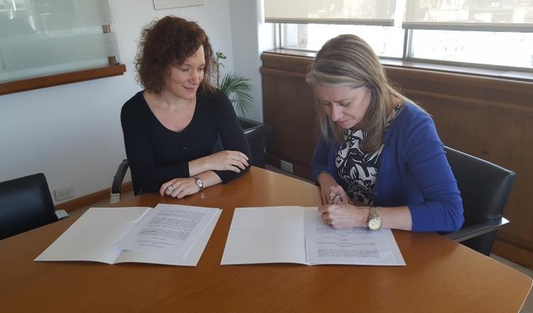 Mariana Isasi (UNFPA) y María Amelia Videla (Manpower)